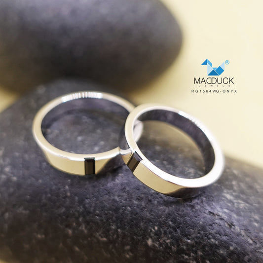 แหวนพลอยแท้โอนิกซ์ (Black Onyx) Baguette 2x4 มม. ตัวเรือนเงินแท้ 925 ชุบโรเดียม Nickel-Free | MadDuck Jewels RG1564ox