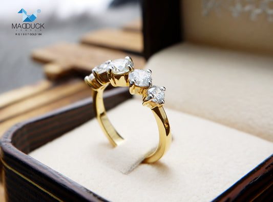 Madduckjewels แหวนทองคำแท้ 18K (ทอง 75%) CZ / โมอิส (Moissanite) / เพชร Lab Grown แหวนแต่งงาน แหวนหมั้น RG1907-Y18