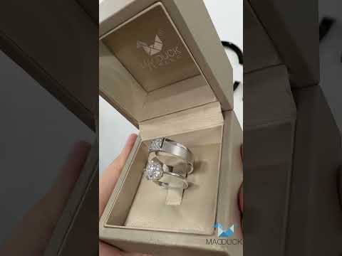 Madduckjewels แหวนเงินแท้ เพชร CZ ชุบโรเดียม RG1716WGR-RG1703