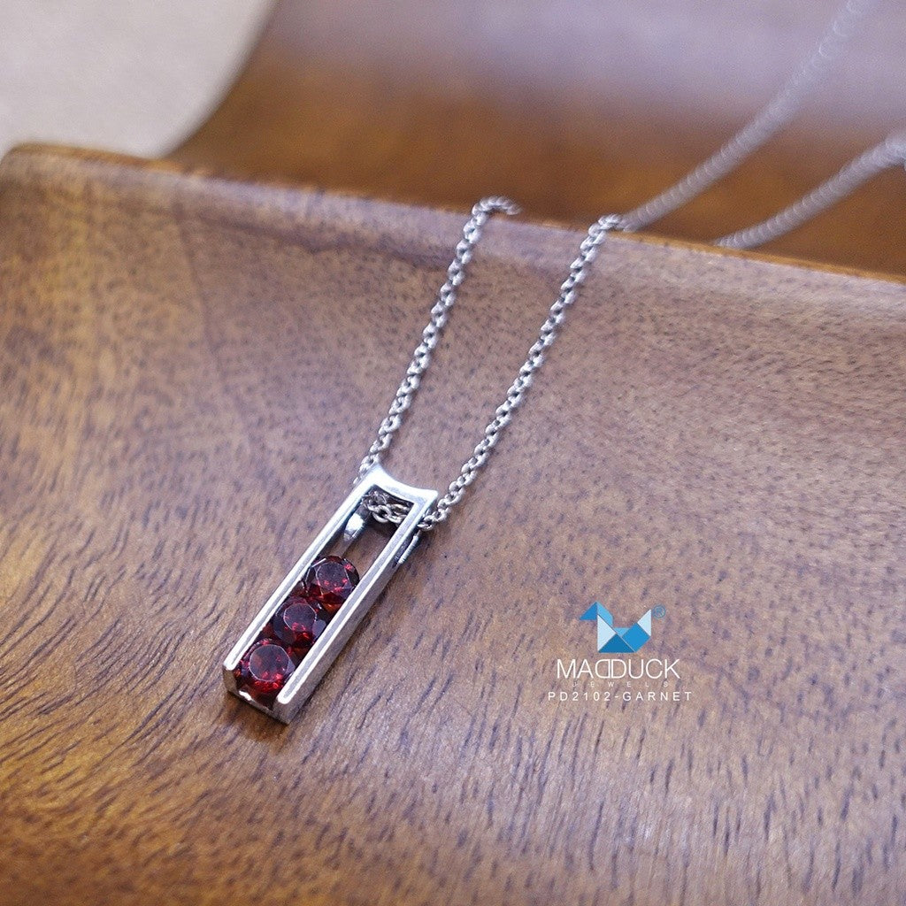 Natural round Garnet silver pendant and necklace for women