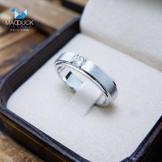 Unisex / male / female ring – CZ in 925 silver by Madduck Jewels