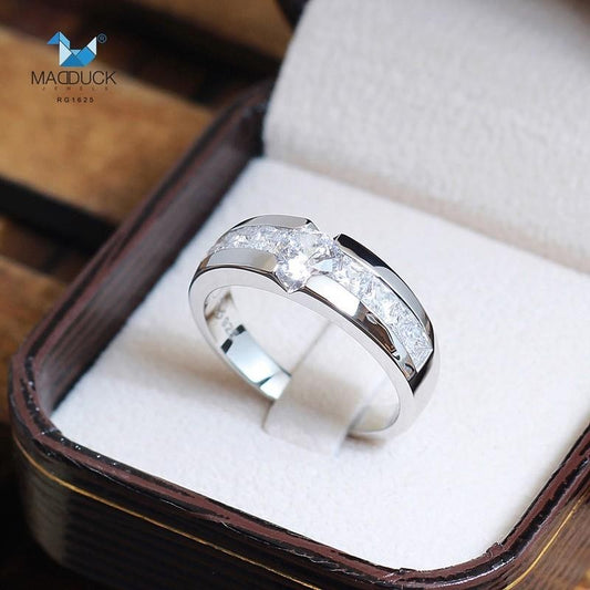 Unisex / male / female ring – CZ in 925 silver by Madduck Jewels