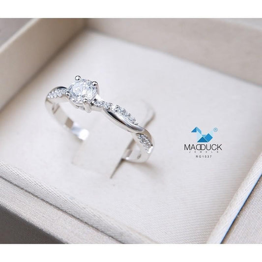 Women's ring – CZ in 925 silver by Madduck Jewels