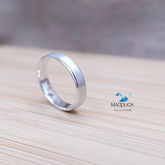 Unisex / male / female ring – CZ in 9K white gold by Madduck Jewels
