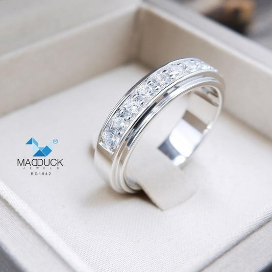 Unisex / male / female ring – CZ in 925 silver by Madduck Jewels