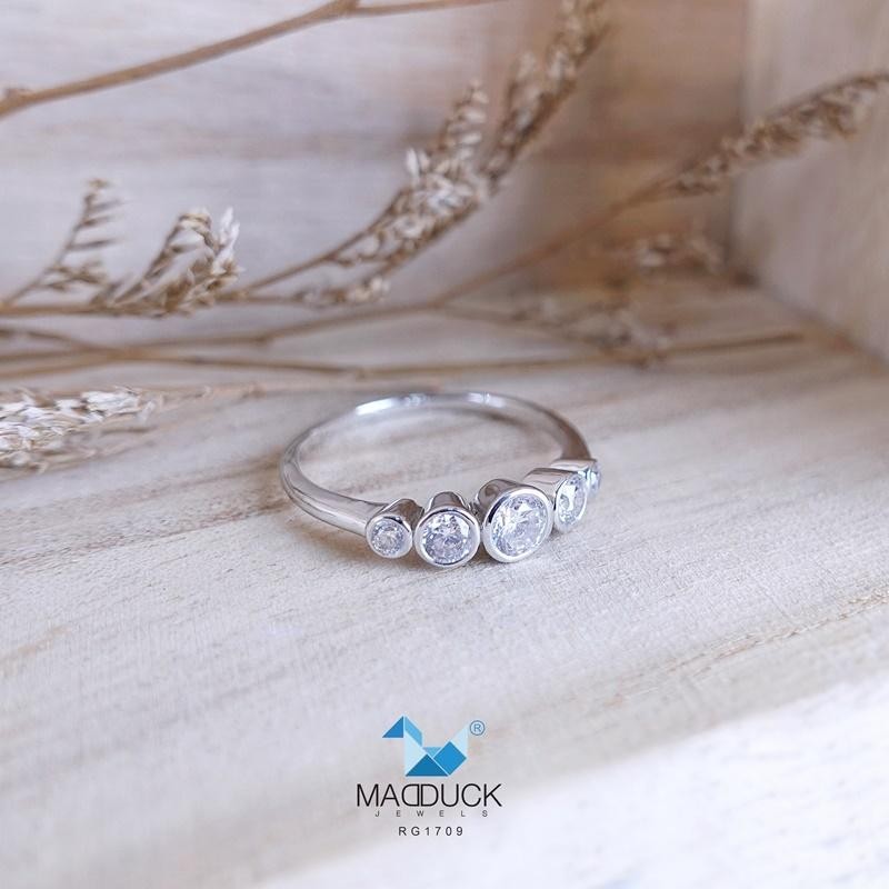 Women's ring – CZ in 925 silver by Madduck Jewels