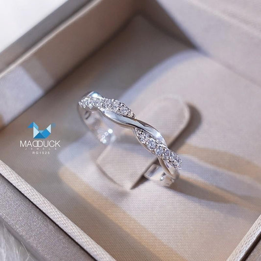 Women's ring – CZ in 925 silver by Madduck Jewels