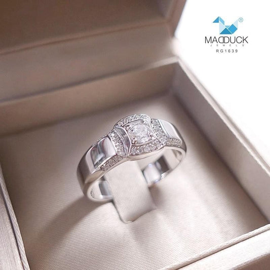 Women's ring – CZ in 925 silver by Madduck Jewels