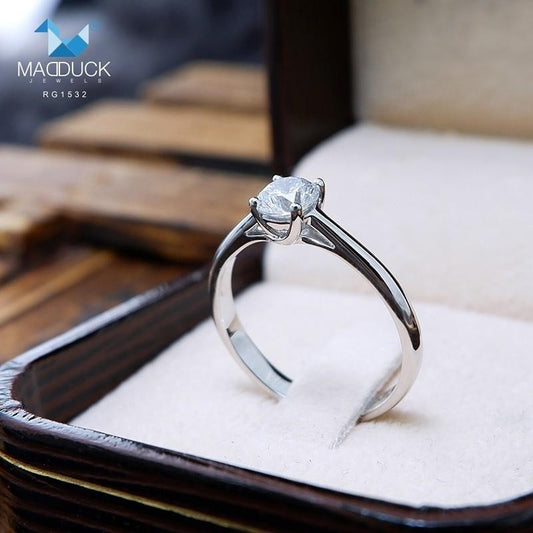 Women's ring – CZ in 925 silver by Madduck Jewels