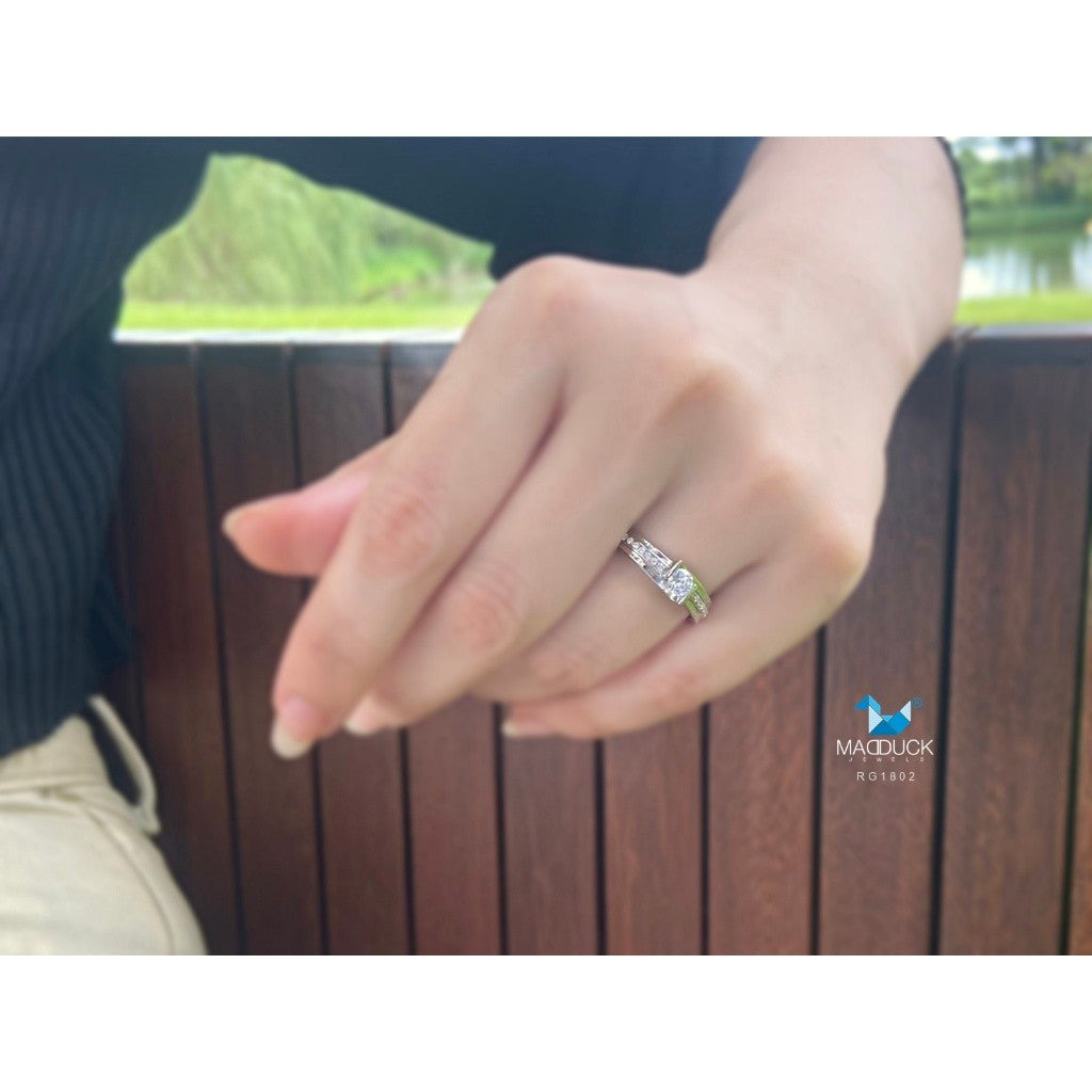 Unisex / male / female ring – CZ in 925 silver by Madduck Jewels