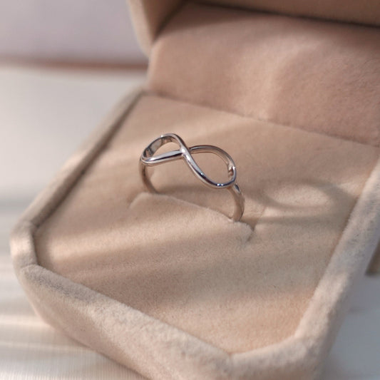 Women's ring – CZ in 925 silver by Madduck Jewels