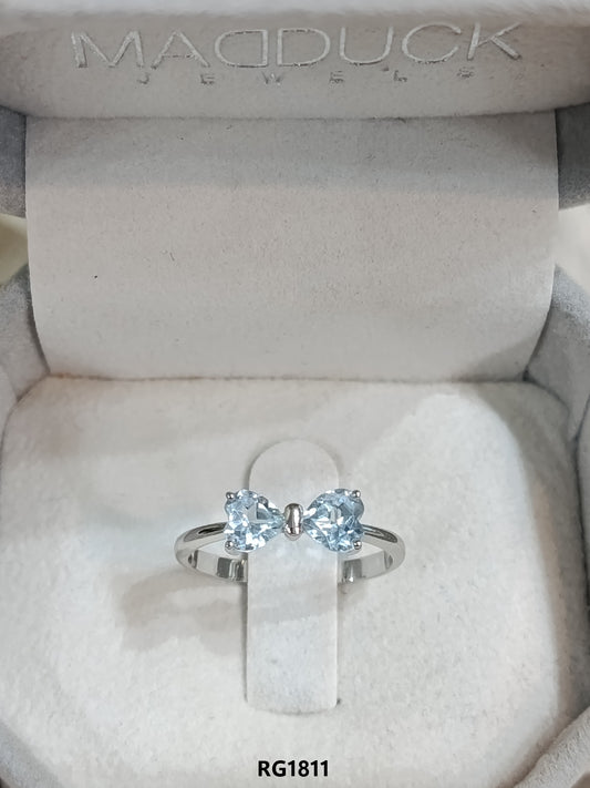 Madduckjewels | แหวนพลอยแท้ Sky Blue Topaz | Double Heart Bow | เงินแท้ 925 ชุบโรเดียม | RG1811-sb