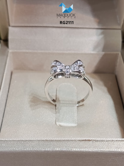 MadDuckJewels Sterling Silver 925 Engagement & Wedding Ring – CZ / Moissanite / Lab-Grown Diamond – Rhodium Plated, Nickel-Free – RG2111