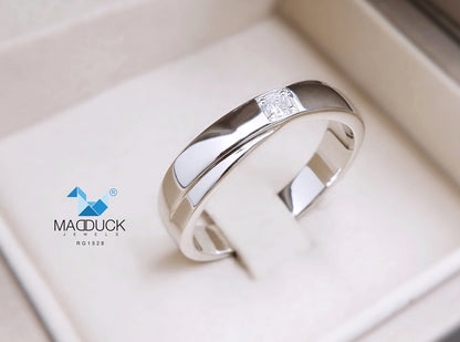 0.16 Cts Cubic Zirconia / Sterling Silver 925 Ring / Rhodium plated Nickel-Free / MadDuckJewels RG1528