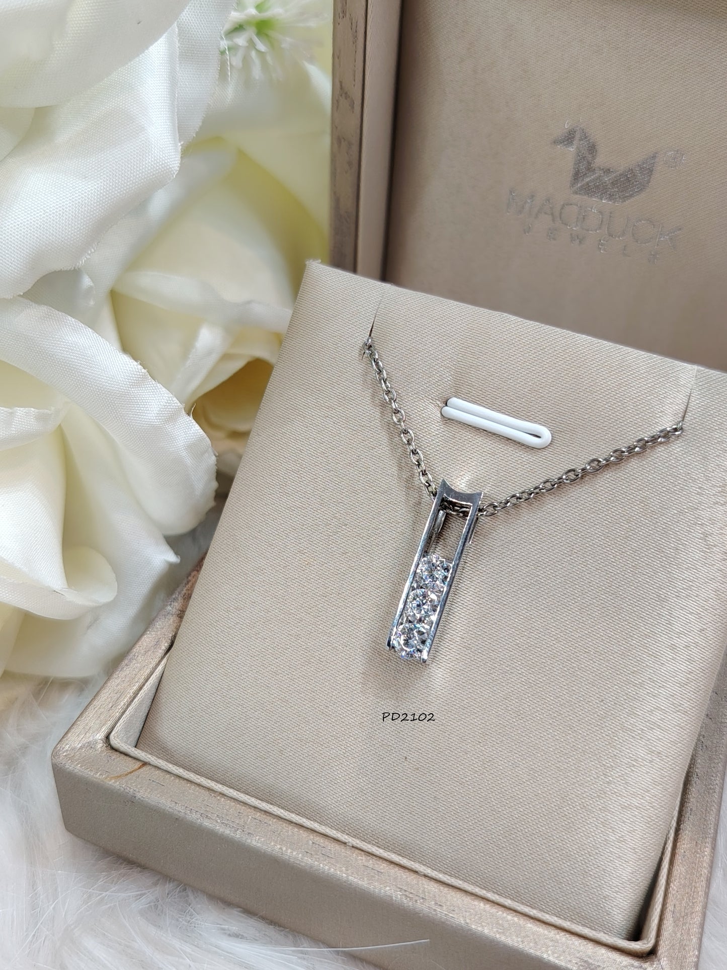 Madduck Jewels Sterling Silver CZ Pendant with Rhodium Plating and Titanium Necklace PD2102