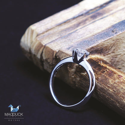 Madduckjewels แหวนเงินแท้ เพชร CZ ชุบโรเดียม RG1544