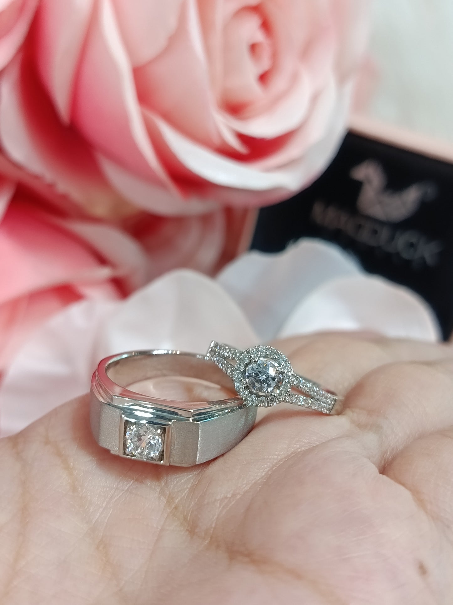 Madduckjewels แหวนเงินแท้ เพชร CZ ชุบโรเดียม RG1826WGR-RG1531