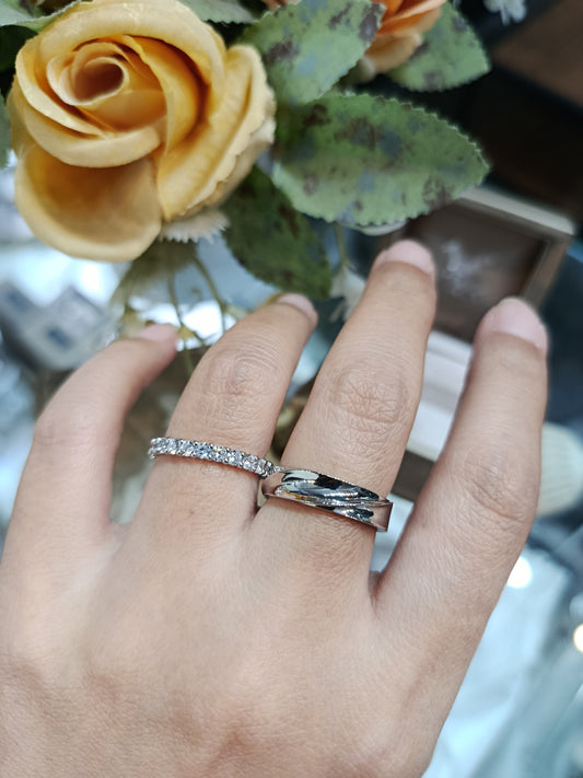 โมอิส Moissanite แหวนคู่เงินแท้ 925 ชุบโรเดียม Madduckjewels แหวนแต่งงาน แหวนคู่รัก RG1929-RG1428