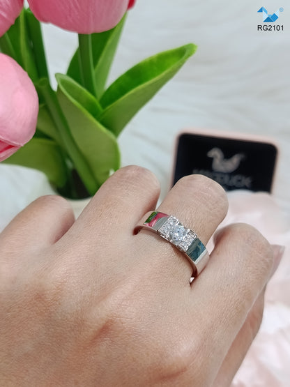 Cubic Zirconia / Sterling Silver 925 Ring / Rhodium plated Nickel-Free / MadDuckJewels RG2101