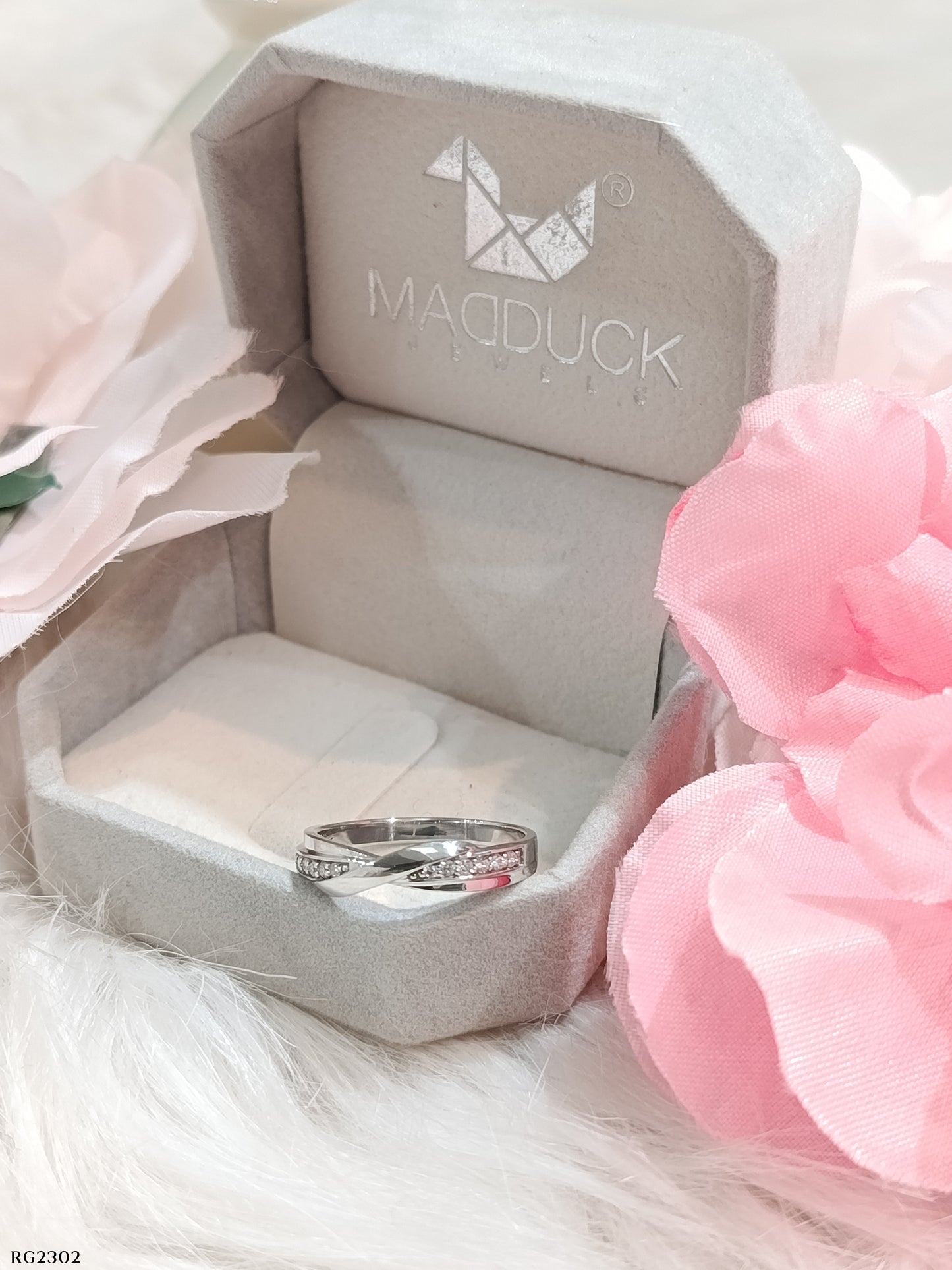 Cubic Zirconia / Sterling Silver 925 Ring / Rhodium plated Nickel-Free / MadDuckJewels RG2302