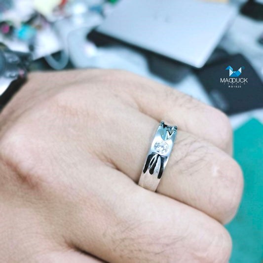 Madduckjewels แหวนทองขาวแท้ 9K (37.5%) CZ / โมอิส (Moissanite) / เพชร Lab Grown ชุบโรเดียม แหวนแต่งงาน แหวนหมั้น RG1520-W09