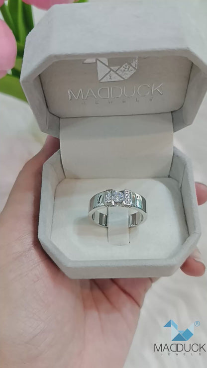 Cubic Zirconia / Sterling Silver 925 Ring / Rhodium plated Nickel-Free / MadDuckJewels RG2101