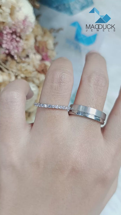 CZ Cubic Zirconia RG1469WGR-RG1919 แหวนคู่เงินแท้ 925 ชุบโรเดียม Madduckjewels แหวนแต่งงาน แหวนคู่รัก