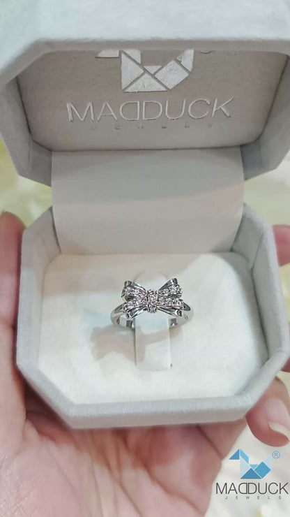 MadDuckJewels Sterling Silver 925 Engagement & Wedding Ring – CZ / Moissanite / Lab-Grown Diamond – Rhodium Plated, Nickel-Free – RG2111