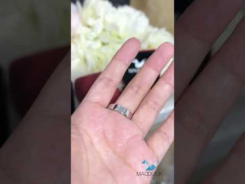 0.16 Cts Cubic Zirconia / Sterling Silver 925 Ring / Rhodium plated Nickel-Free / MadDuckJewels RG2001WGR