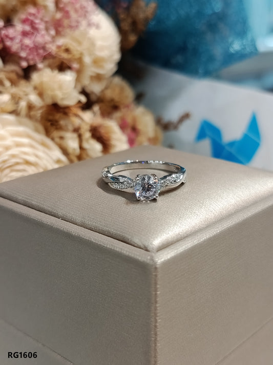 0.60 Cts Cubic Zirconia / Sterling Silver 925 Ring / Rhodium plated Nickel-Free / MadDuckJewels RG1606