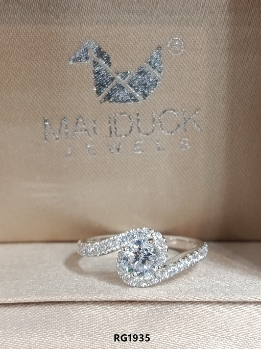 Madduckjewels แหวนทองขาวแท้ 9K (37.5%) CZ / โมอิส (Moissanite) / เพชร Lab Grown ชุบโรเดียม แหวนแต่งงาน แหวนหมั้น RG1935-W09