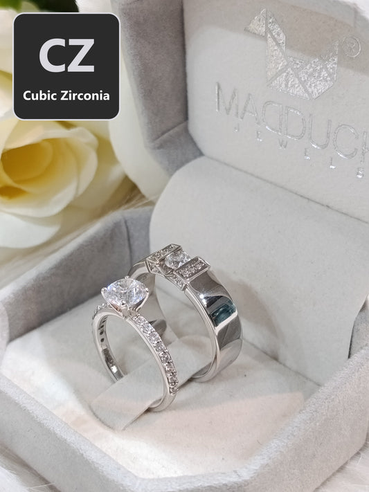CZ Cubic Zirconia RG2101-RG2203 แหวนคู่เงินแท้ 925 ชุบโรเดียม Madduckjewels แหวนแต่งงาน แหวนคู่รัก