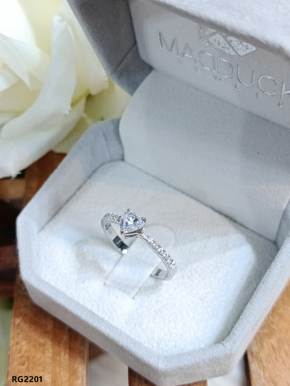 Madduckjewels RG2201 แหวนเงินแท้ 925 CZ / โมอิส (Moissanite) / เพชรแลป Lab Grown ชุบโรเดียม แหวนแต่งงาน แหวนหมั้น
