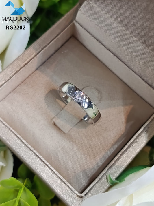 MadDuckJewels Sterling Silver 925 Engagement & Wedding Ring – CZ / Moissanite / Lab-Grown Diamond – Rhodium Plated, Nickel-Free – RG2202
