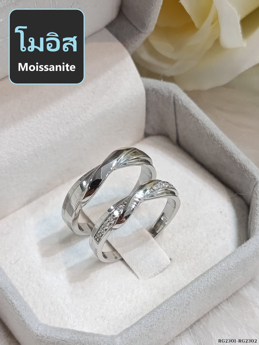 โมอิส Moissanite RG2301-RG2302 แหวนคู่เงินแท้ 925 ชุบโรเดียม Madduckjewels แหวนแต่งงาน แหวนคู่รัก