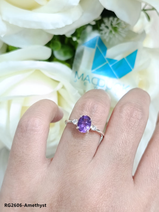 Madduckjewels RG2606-AM Natural Amethyst Oval Ring in Rhodium-Plated 925 Sterling Silver