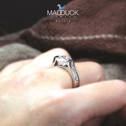 Women's ring – CZ in 925 silver by Madduck Jewels