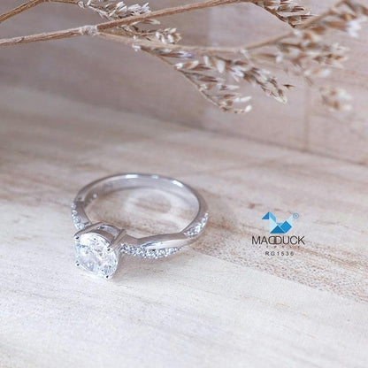 Women's ring – CZ in 925 silver by Madduck Jewels