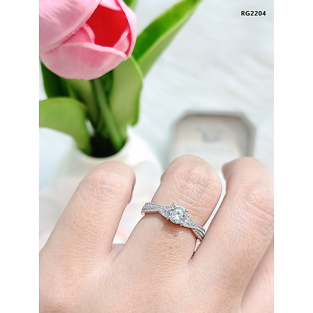 Madduckjewels RG2204 แหวนเงินแท้ 925 CZ / โมอิส (Moissanite) / เพชรแลป (Lab Grown) ชุบโรเดียม แหวนแต่งงาน แหวนหมั้น