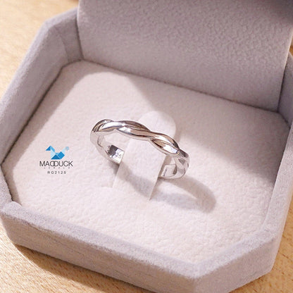 Madduckjewels แหวนทองขาวแท้ 9K (37.5%) แหวนเกลี้ยง ชุบโรเดียม แหวนแต่งงาน แหวนหมั้น RG2125-W09
