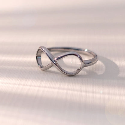Women's ring – CZ in 925 silver by Madduck Jewels