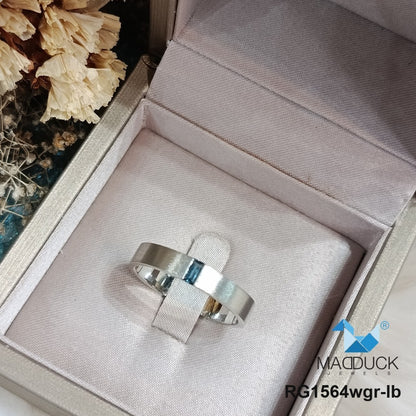 Madduckjewels | Natural London Blue Topaz Ring | Matte Band | 925 Sterling Silver Rhodium-plated | RG1564wgr-lb