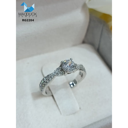 Madduckjewels RG2204 แหวนเงินแท้ 925 CZ / โมอิส (Moissanite) / เพชรแลป (Lab Grown) ชุบโรเดียม แหวนแต่งงาน แหวนหมั้น