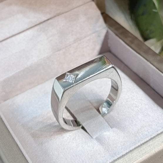 Madduckjewels RG2109 แหวนเงินแท้ 925 CZ / โมอิส (Moissanite) / เพชรแลป (Lab Grown) ชุบโรเดียม แหวนแต่งงาน แหวนหมั้น